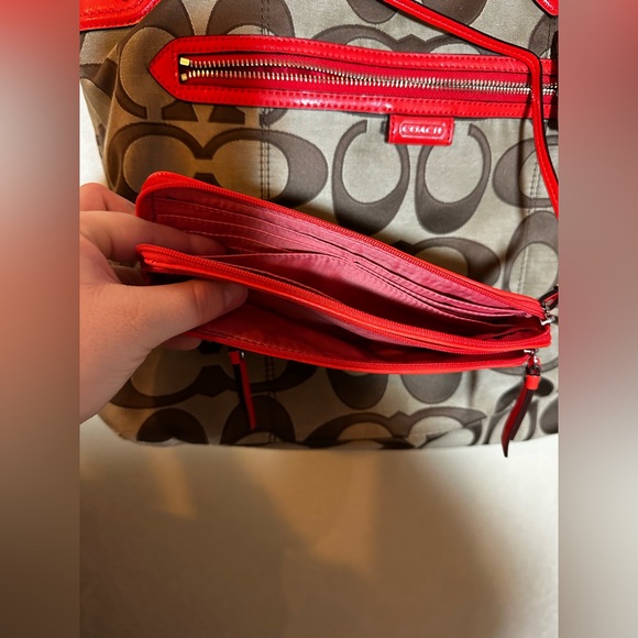 authentic coach bag with or without matching wallet - Picture 5 of 5